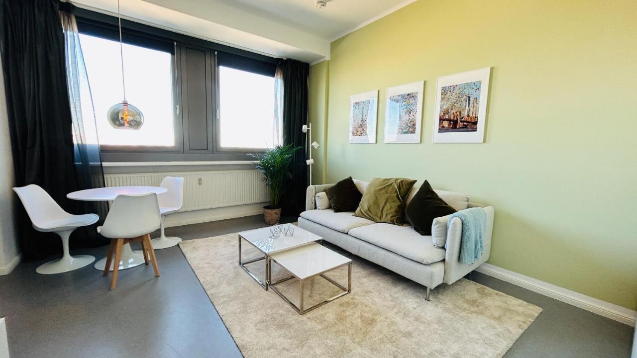 Skyview Studio At Kreuzberg-mitte * Berlim